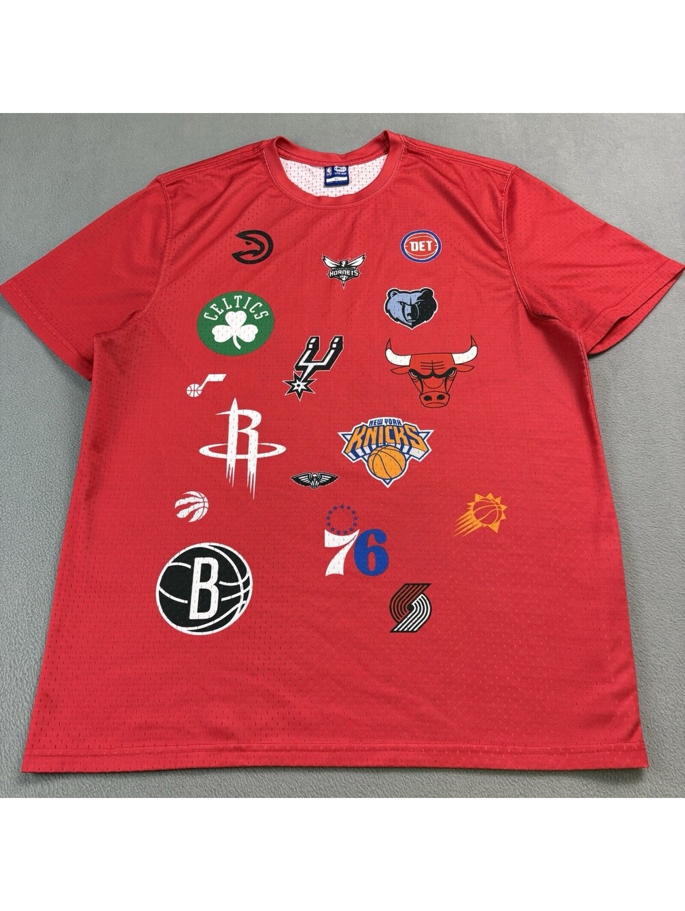 NBA Ultra Game Basketball Team Logo Jersey T Shirt Size XL Red
